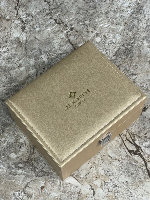 Коробка , бокс для часов Патек Филипп