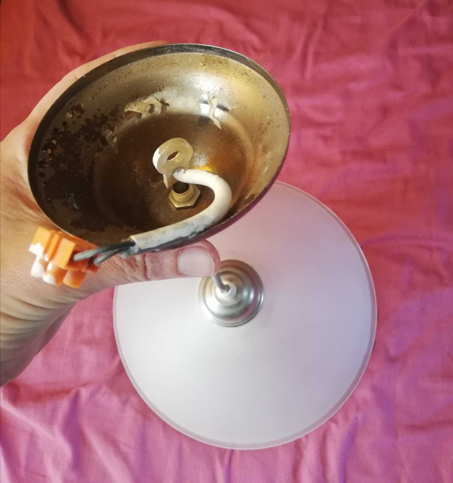 lampa wisząca sufitowa mleczny klosz 30x40cm