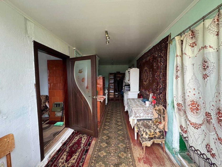 Продається житловий будинок із земельною ділянкою