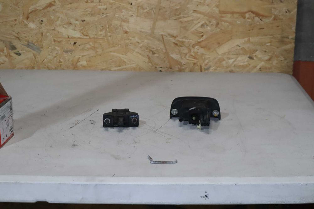 Zamek Tylnej Klapy Renault Thalia