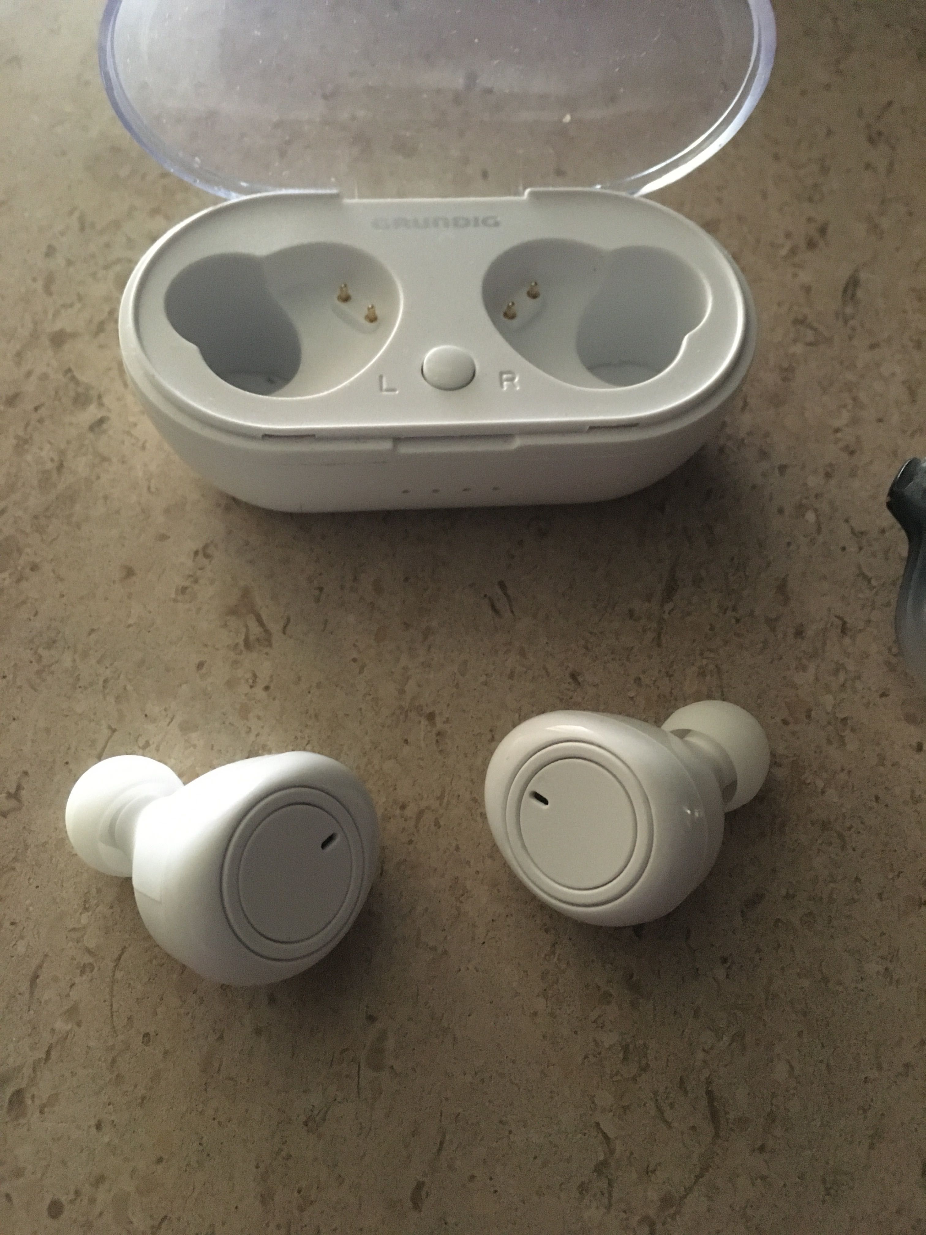 AirPods Grundig.