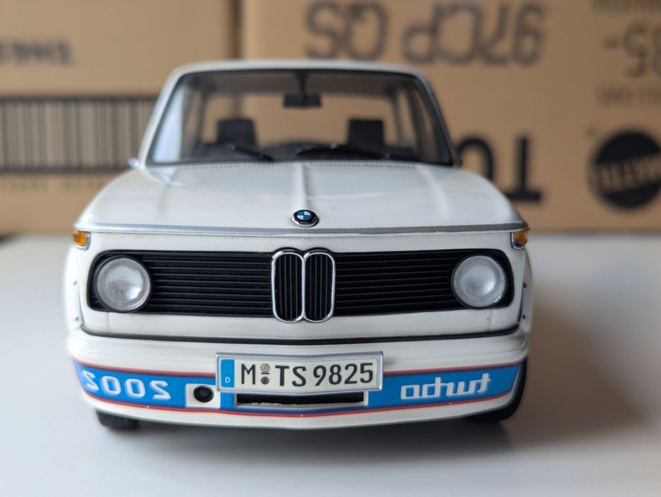 1/18 Kyosho BMW 2002 Кіоши БМВ Біла White 1:18 Модель Машинка Моделька