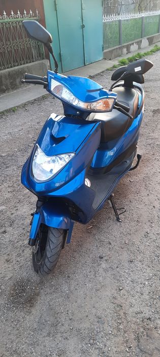 Продам электроскутер ядеа ем 215