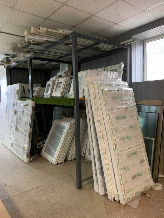 Готові пластикові вікна та двері. Розпродаж складу вікон та дверей.