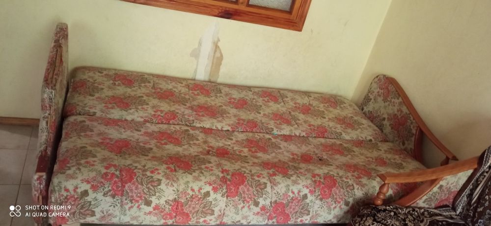 Отдам безплатно диван