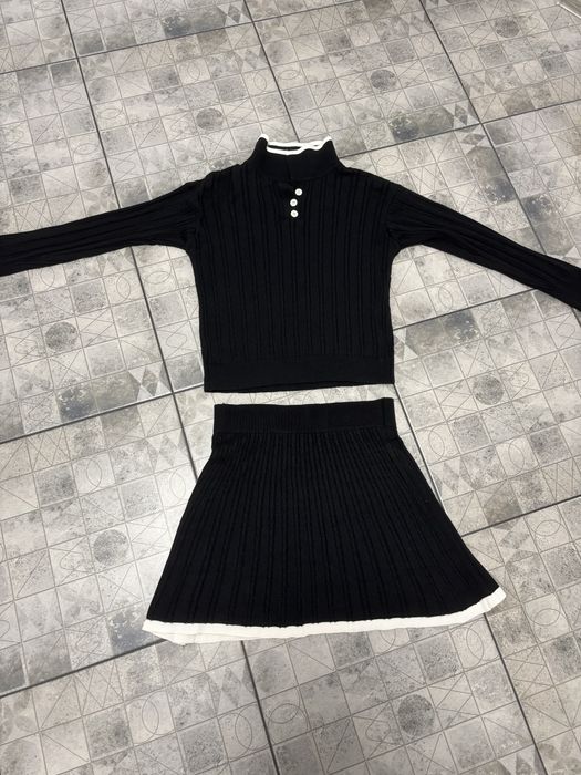 Жіночий костюм, s-m, новий