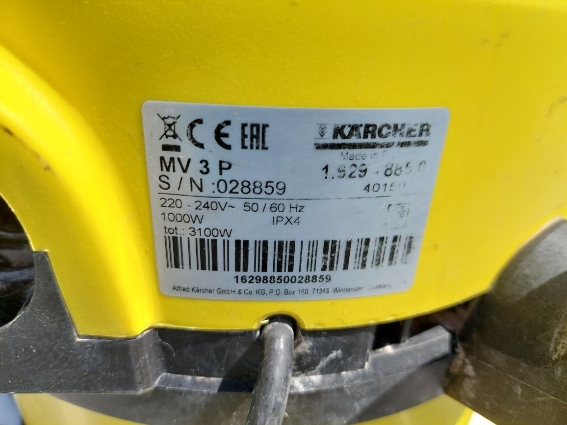 Odkurzacz karcher z gniazdem wd3p