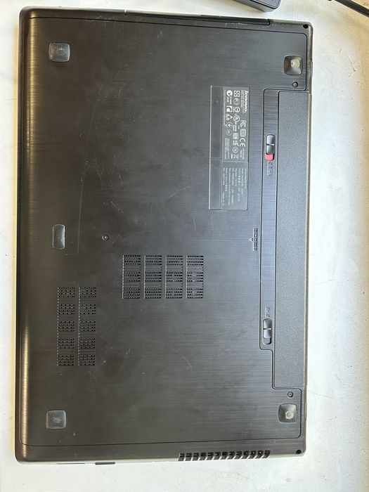 Lenovo Z710 i5 128gb ssd 17