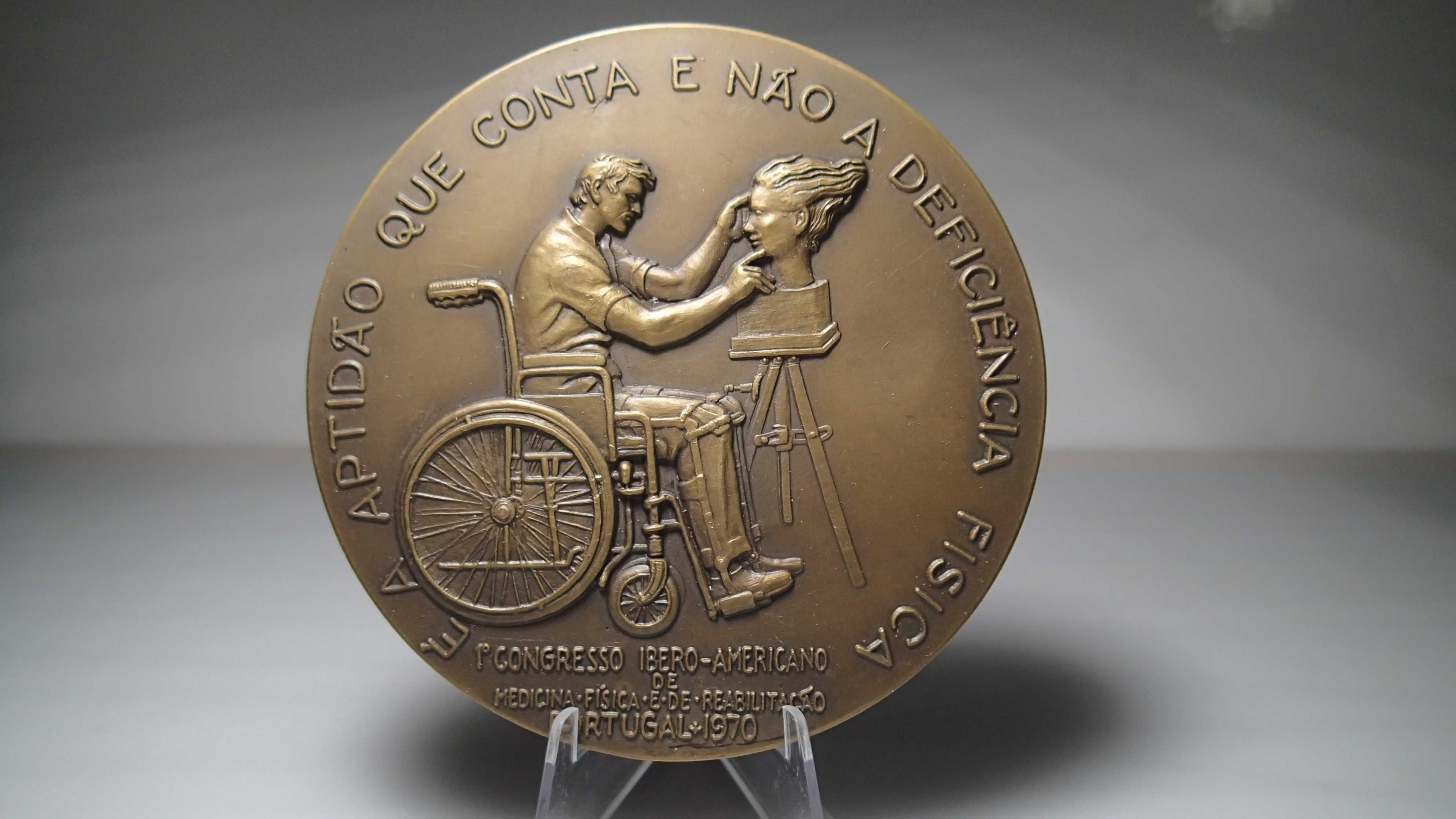 Medalha em Bronze  da Década  da Reabilitação 1970/80