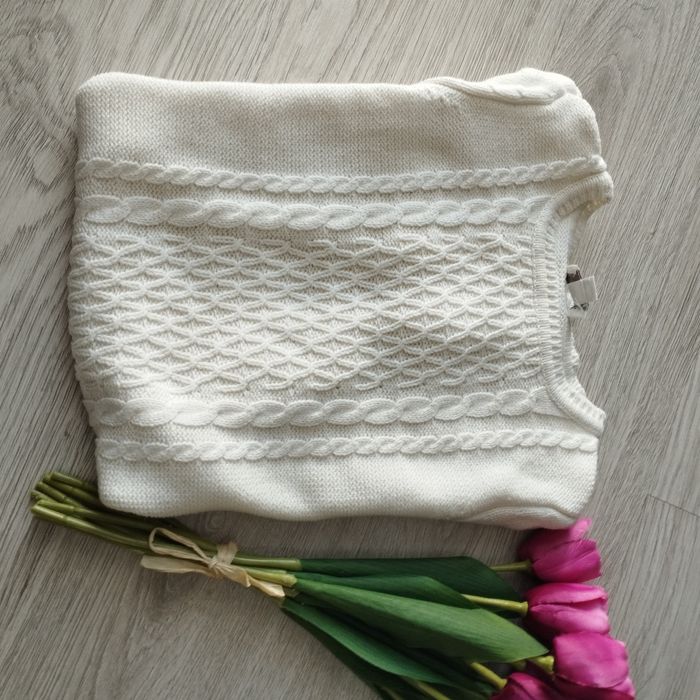 Tunika/Sukienka Sweterkowa z Koronkową Wstawką - 10-12 lat