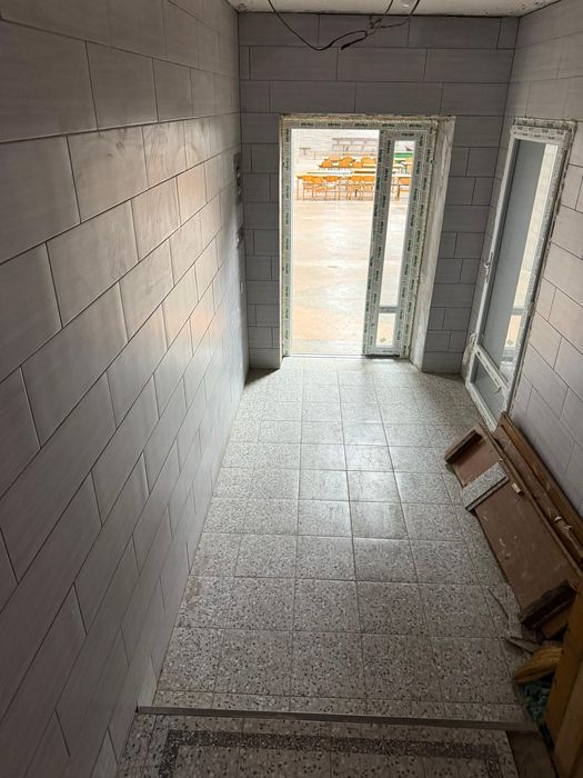 Продається підвальне приміщення з якісним ремонтом площею 500 м2