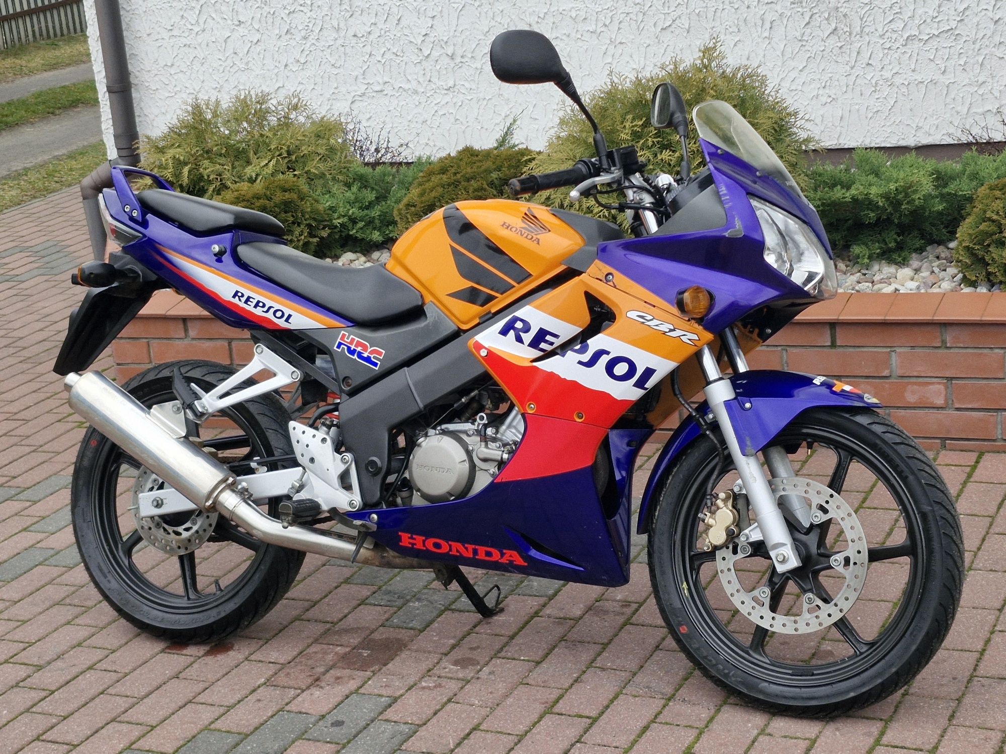 Honda CBR 125 Repsol *Niemcy*NOWE opony * Kat A1 B *