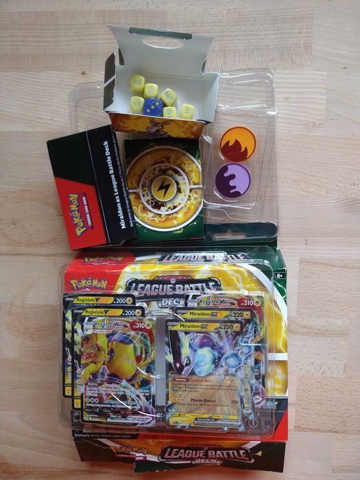 Pokemon TCG talie Gardevoir EX Miraidon EX Zapdos EX Ultra Pro