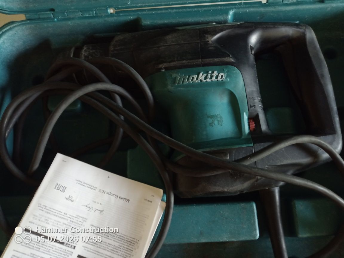 Makita młotowiertarka HR3200c