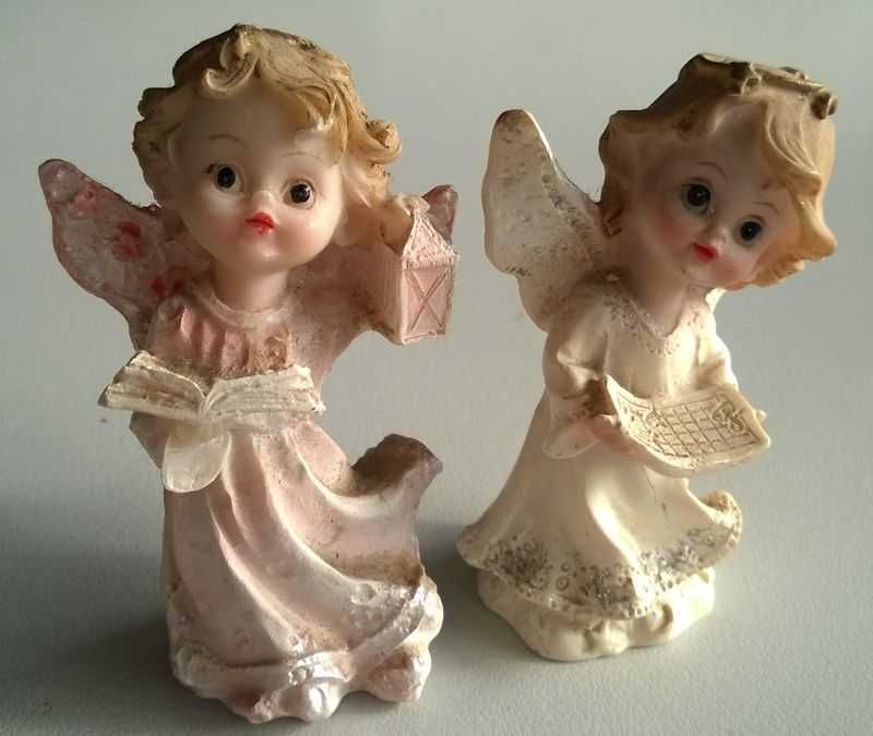 Figurki Aniołki Figurka Aniołek stojące śpiewające z nutami 7cm 2 szt