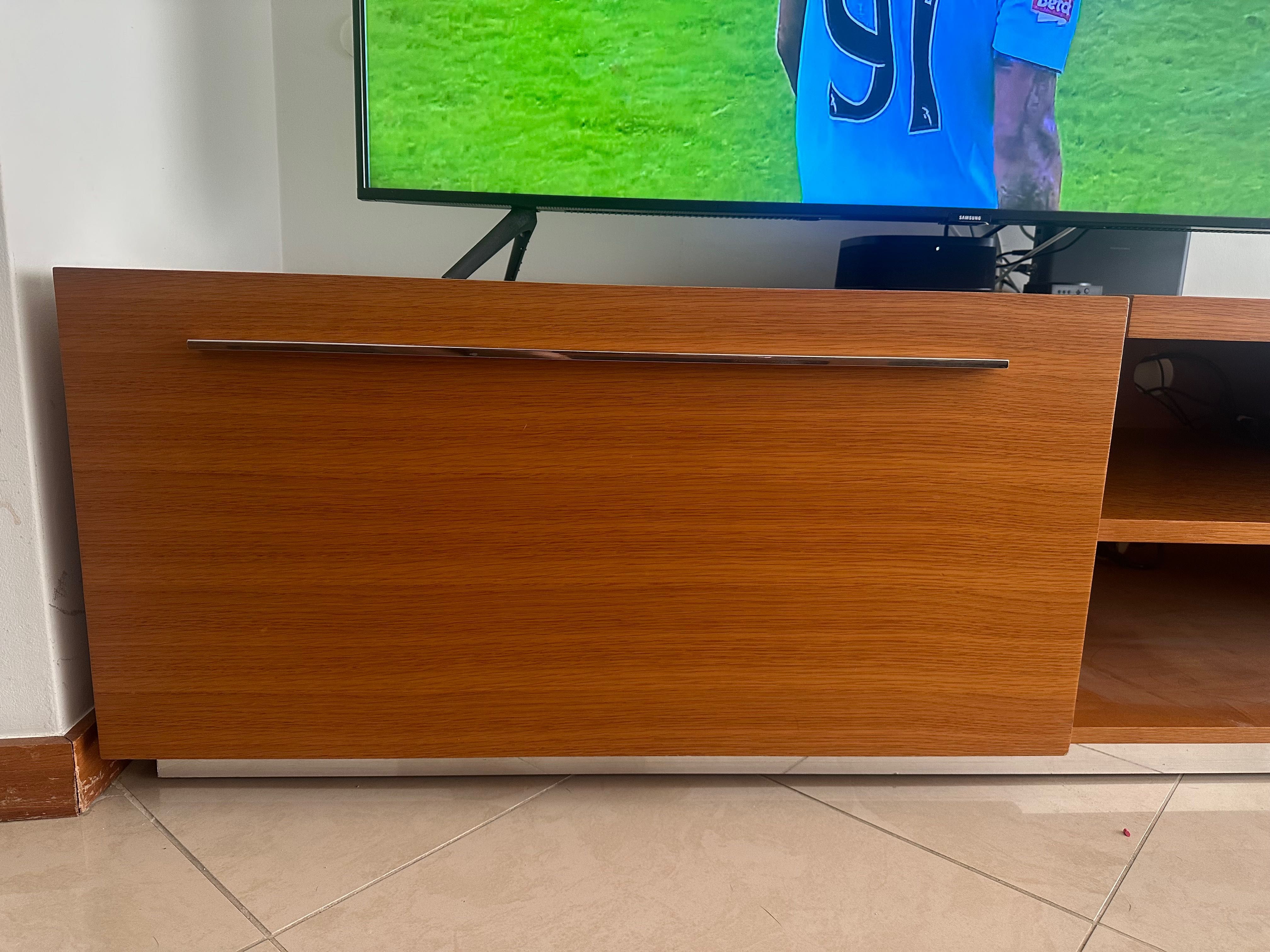 Móvel de televisao