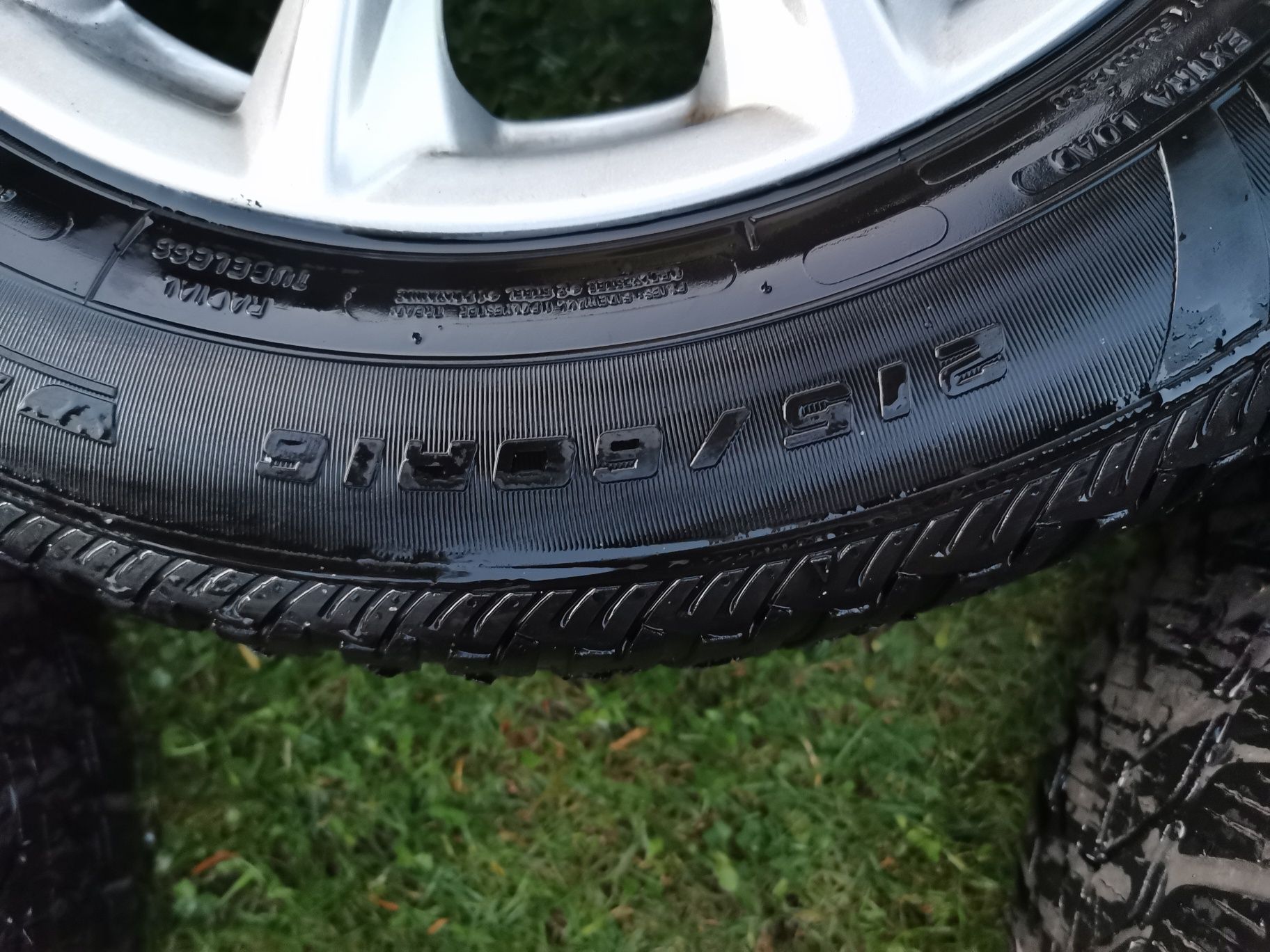 4x Felgi aluminiowe z oponami Ford R 16