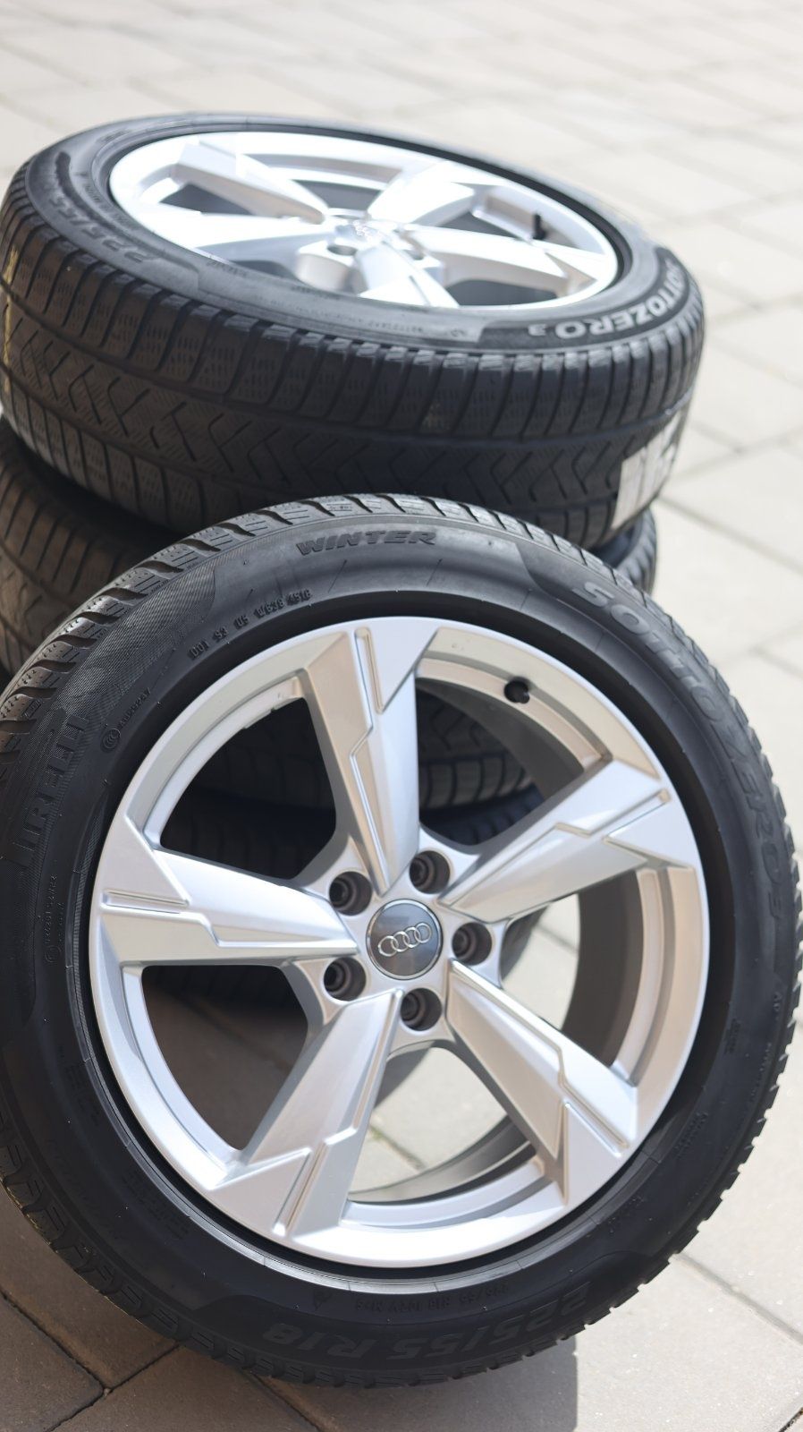 В продажі диски шини оригінал 5/112 R16-R20