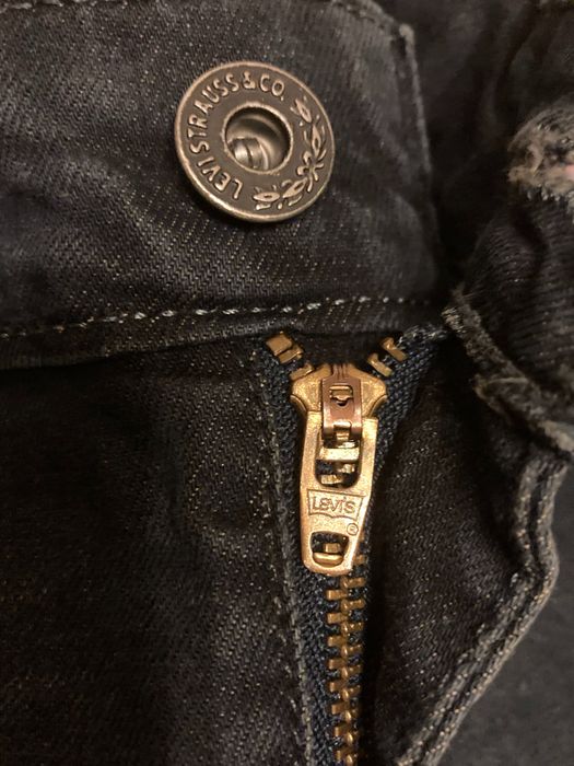 Levi’s джинсы 24