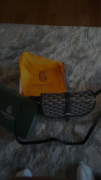 Malinha da goyard