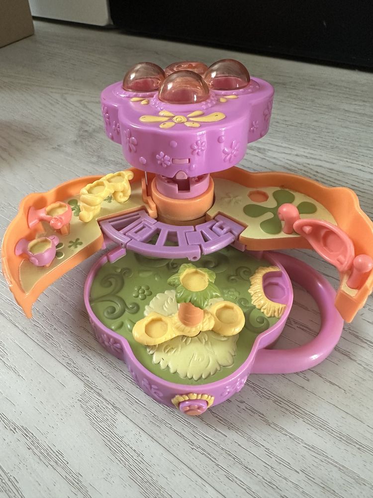 mały domek dla petshopów