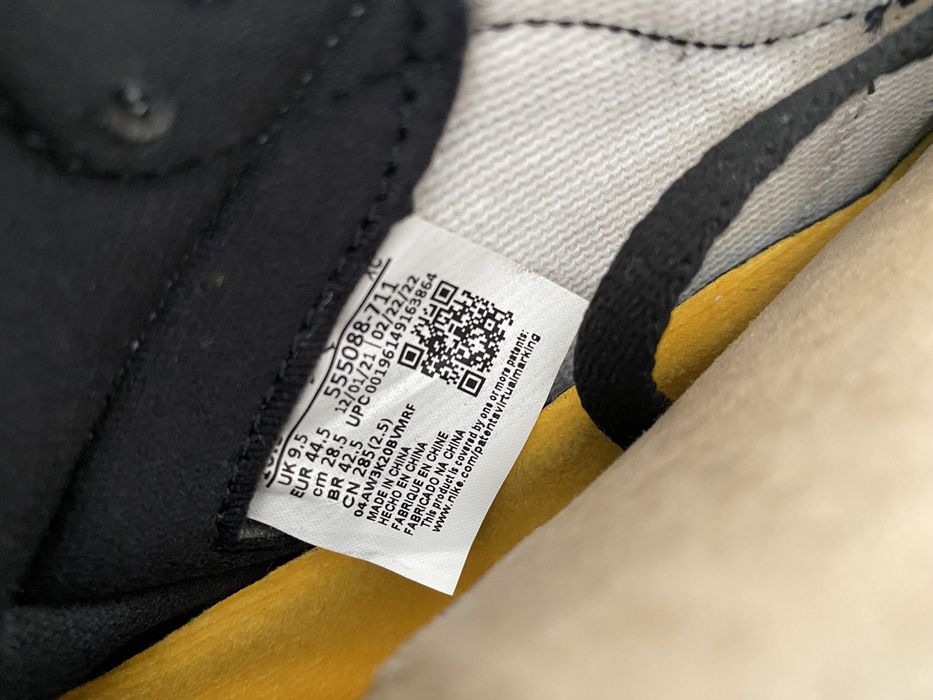Air Jordan 1 Taxi Yellow Toe