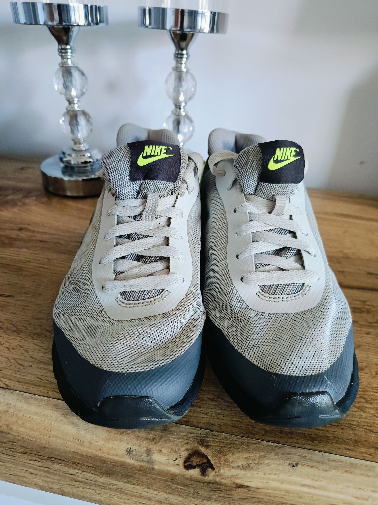 Buty Nike air invigor 42,5