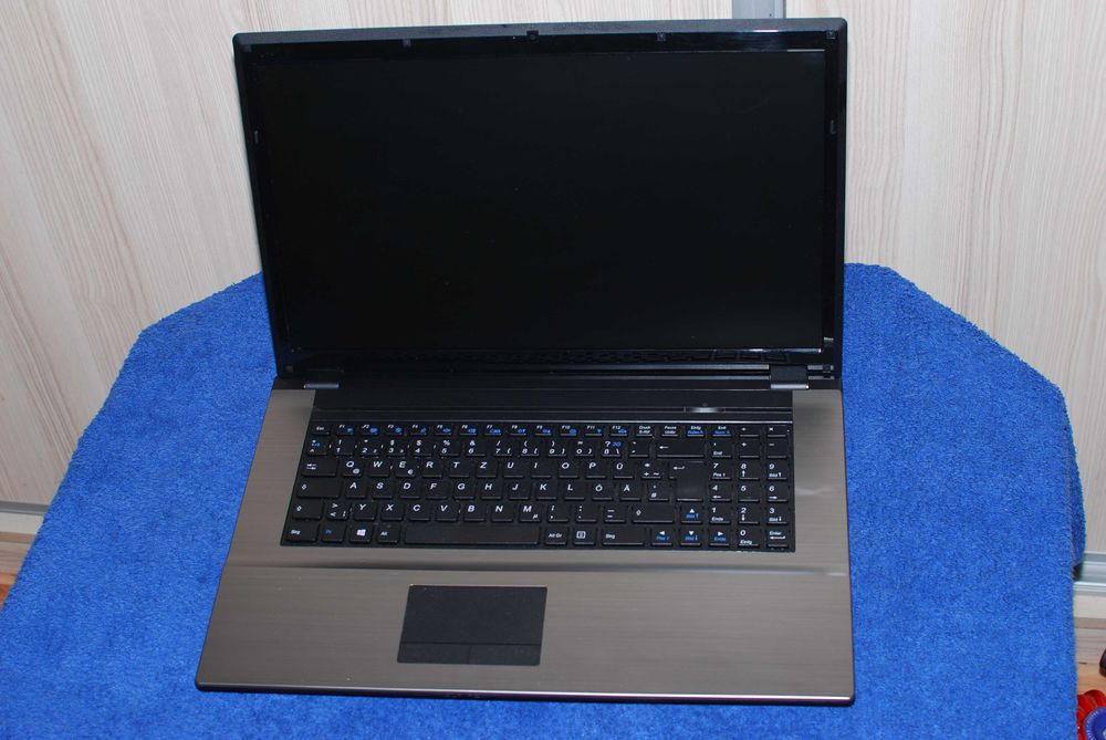 Laptop Terra 17" LED 6GB DDR3 Dysk 320GB Win 10