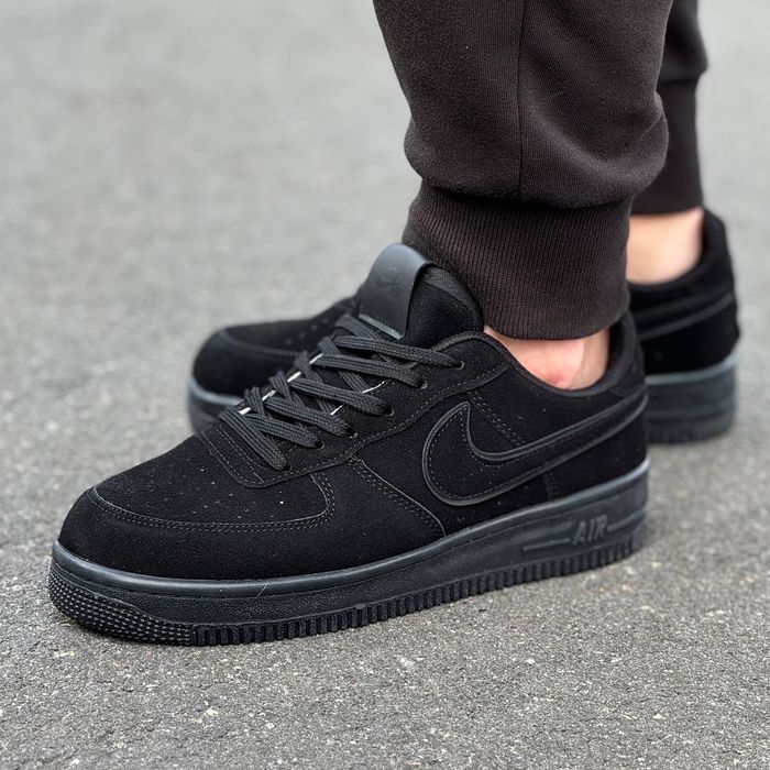 Замшеві чорні чоловічі кросівки Nike air force