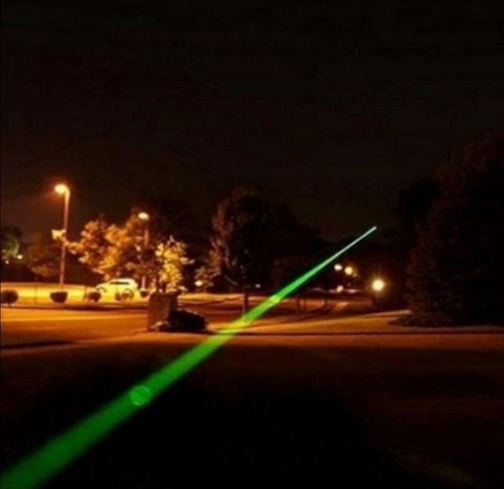 Зелёный лазер 303 лазерная указка оригинал  целиуказатель щощный лучь