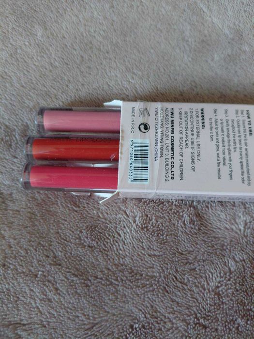 Cтійка рідка помада для губ