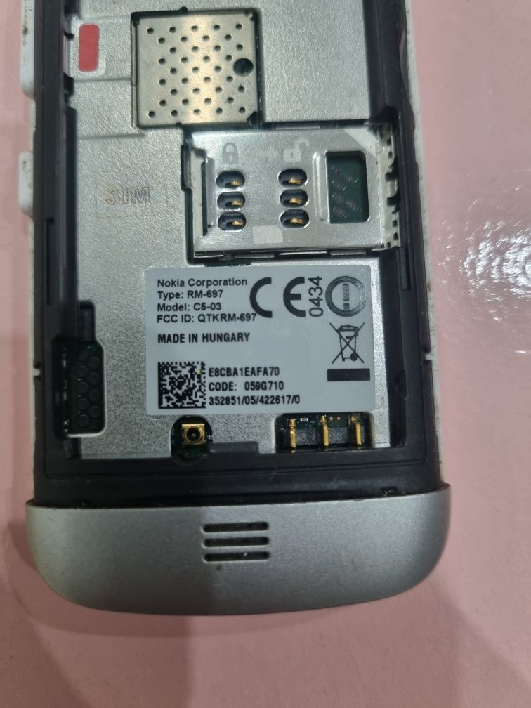 Nokia modelo C5 03