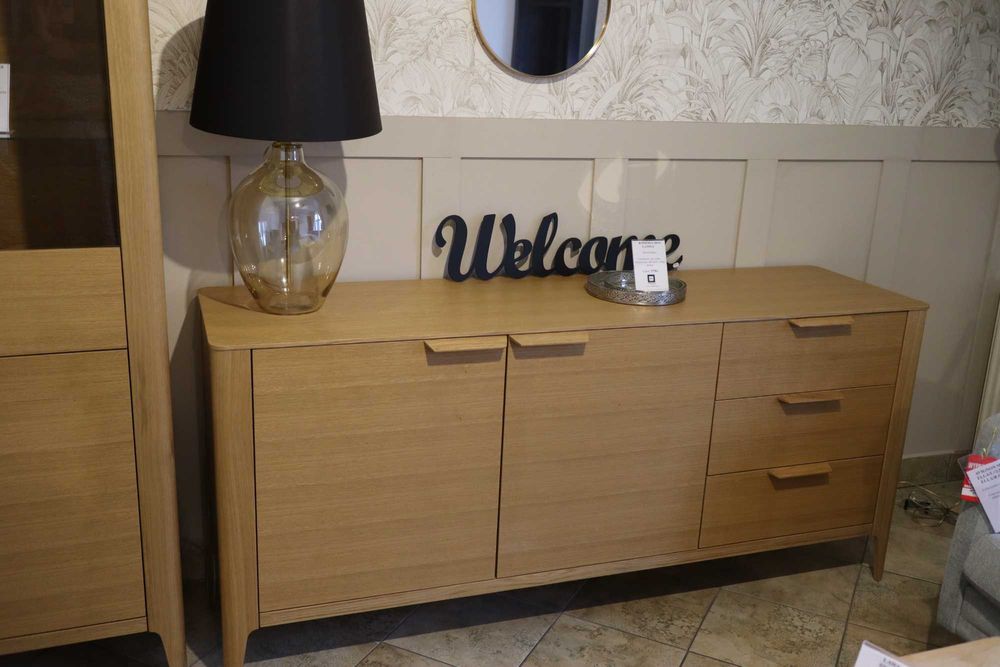 Komoda – fornirowana, dąb dziki