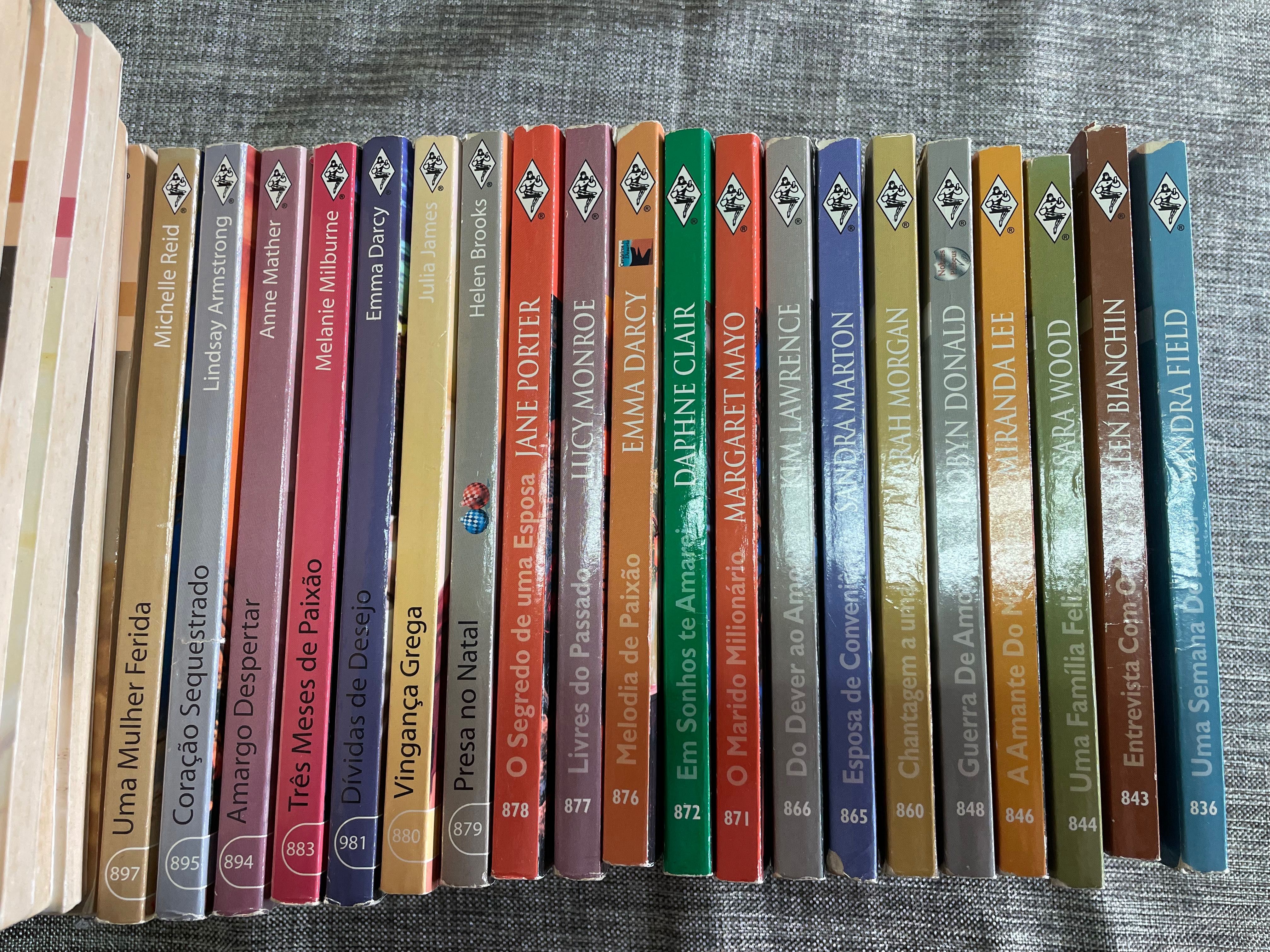 124 livros da coleção "Sabrina"