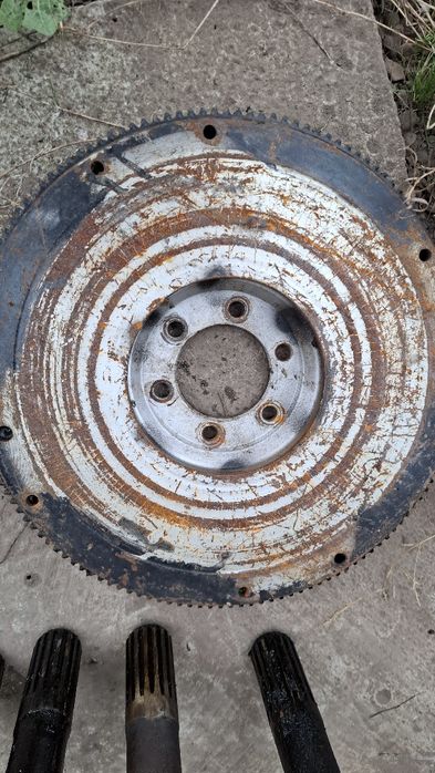 Маховик зіл 130 добрий