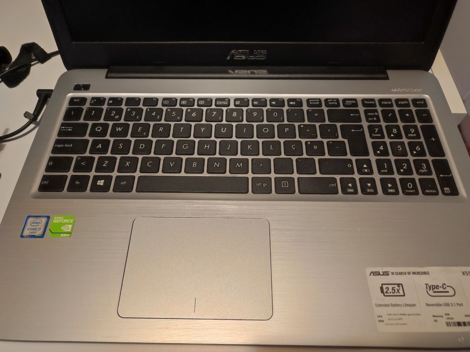 Computador portátil ASUS