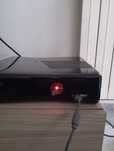 Xbox 360 (com avaria) com 2 comandos, Kinect e vários jogos