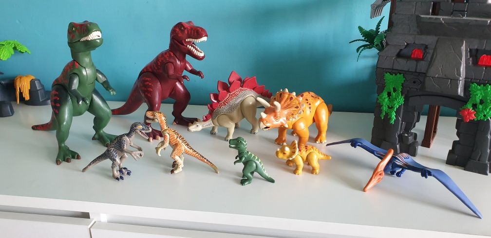 Mega zestaw Playmobil dinozaury skalna wyspa queen bajka