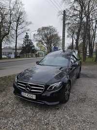 karawan pogrzebowy Mercedes w 213