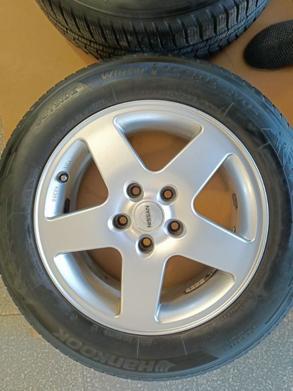 Felgi aluminiowe 16 + opony zimowe