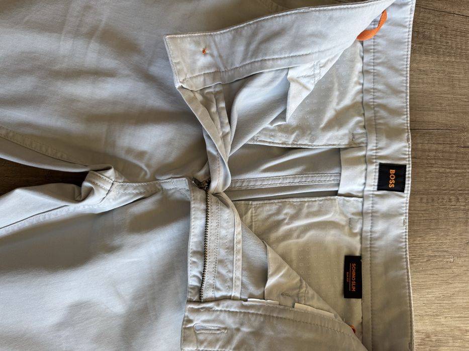 Calças Chino Hugo Boss tamanho 40