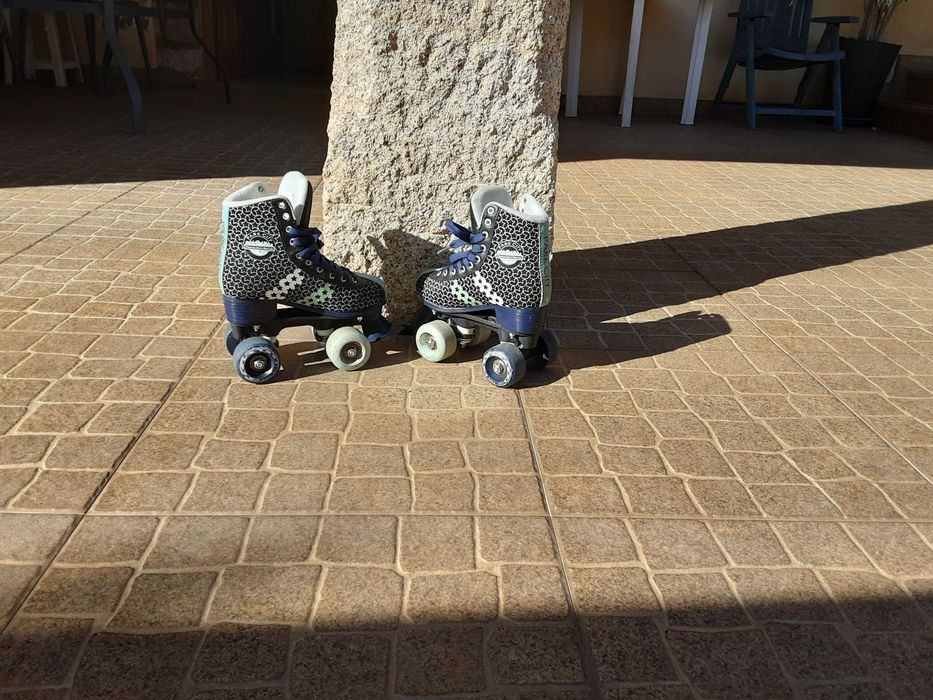 Patins como novos
