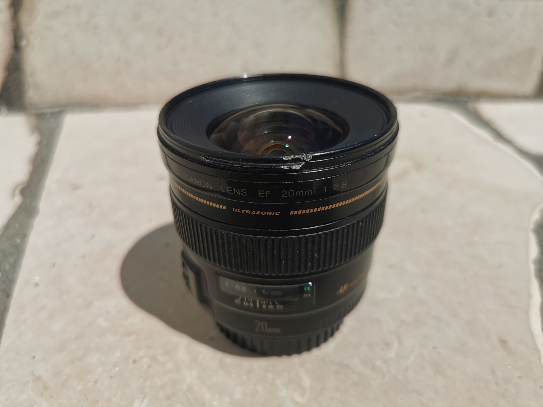 Canon Lens EF 20mm F/2.8 USM