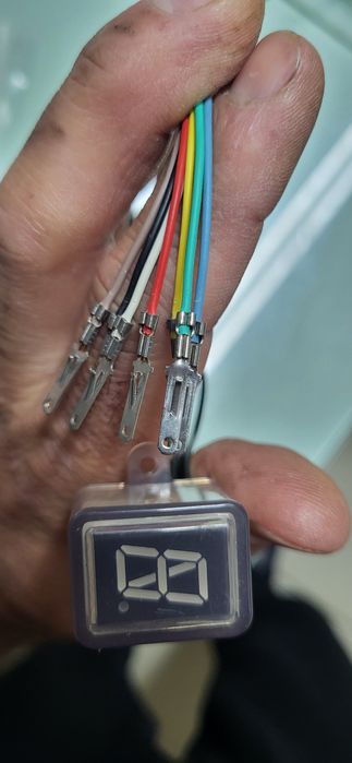 Velocímetro universal para moto novo nunca usado.