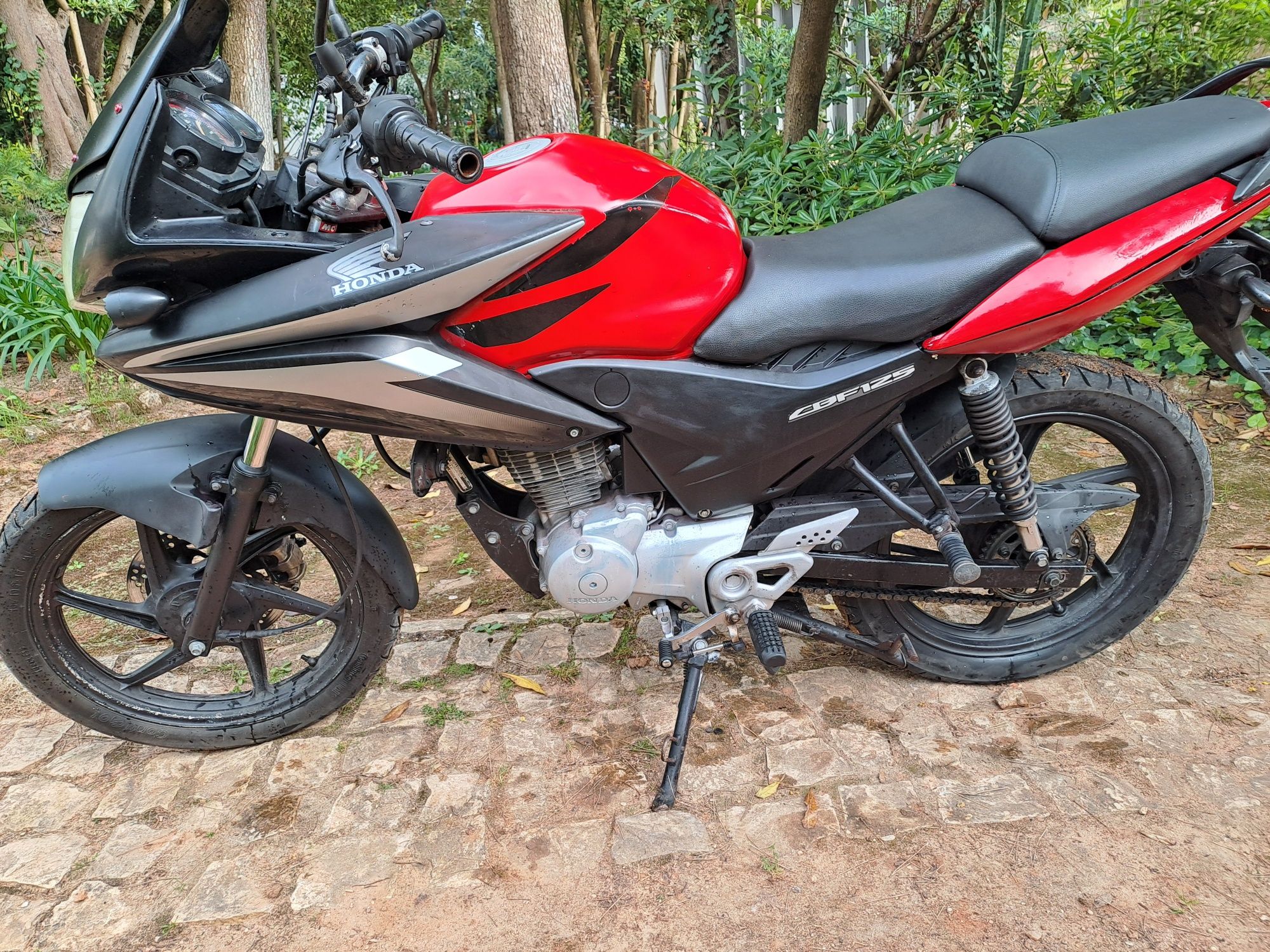 Honda cbf 2010  impecável