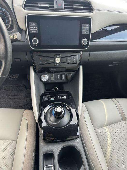 Nissan Leaf 2021 elektro 62 kwh