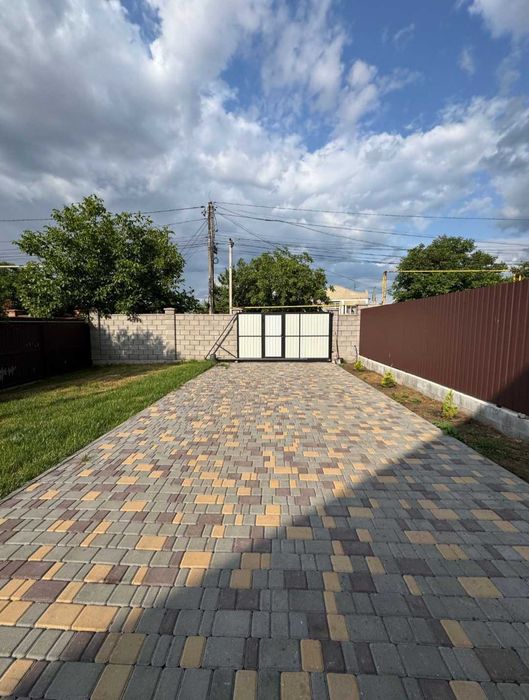 Современный 2-х этажный дом в Усатово, с евроремонтом!