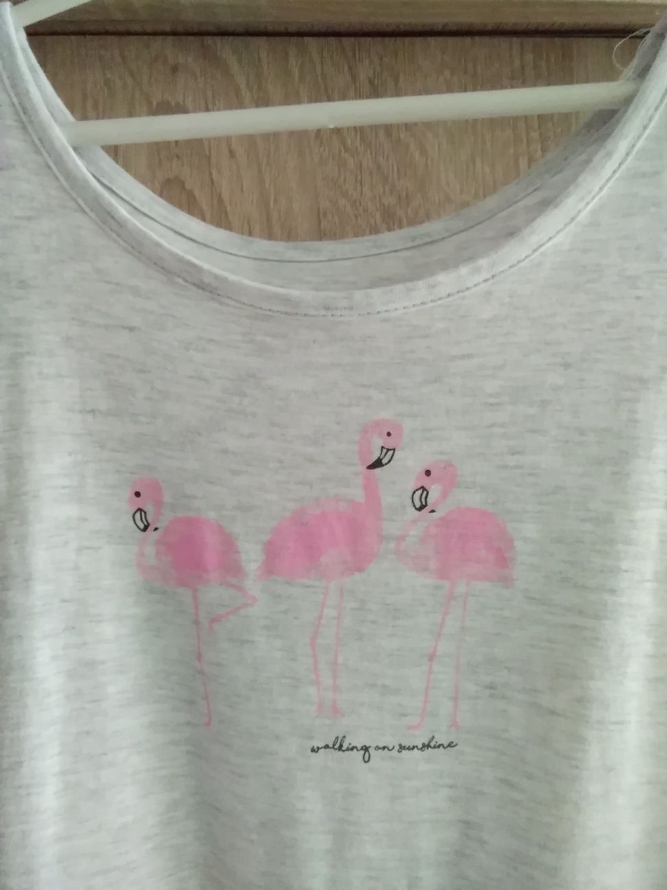Sukienka na ramiączkach flamingi