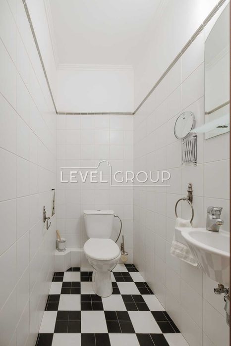 Оренда просторої на вул. Тарасівська, 21, Голосіївський р-н.