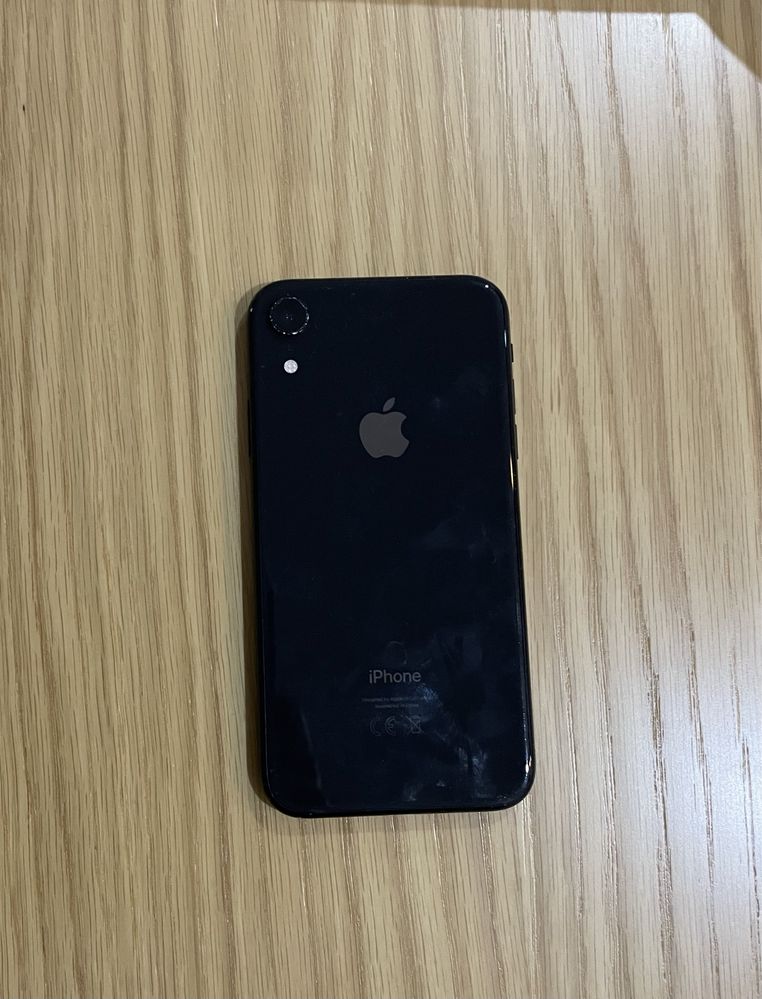 iPhone XR 64 GB bom estado